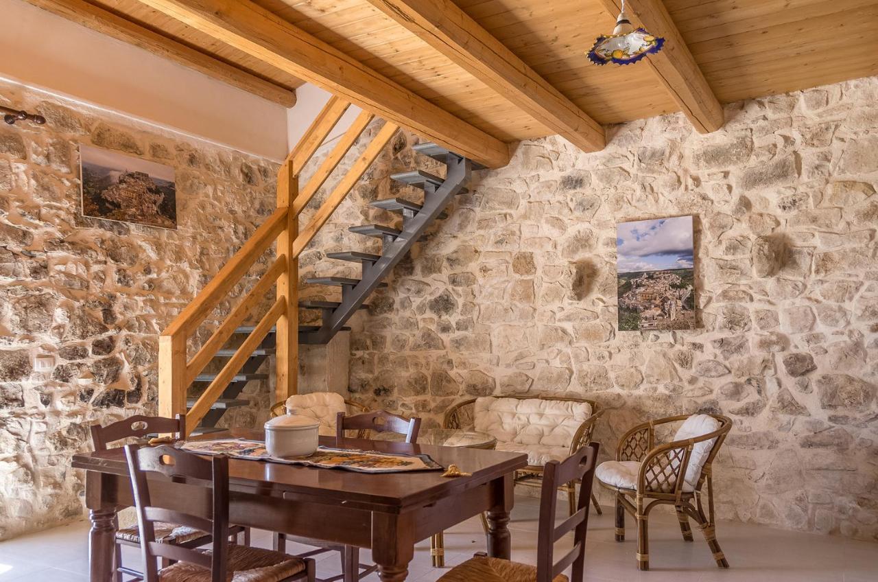 Vivere Gli Iblei - Maison En Plain Air Рагуза Екстериор снимка